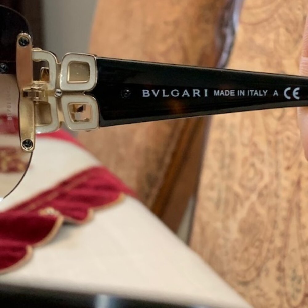 BVLGARI CHANEL WOMENS SUN GLASSES - Picture 3 of 6